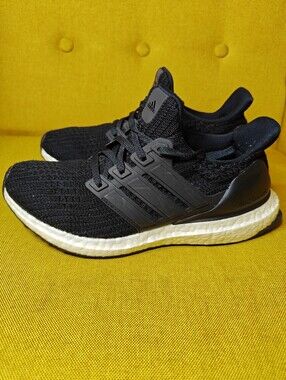 Adidas Ultraboost 4.0 DNA Black White Knit Sneakers Women's Shoe Size 7